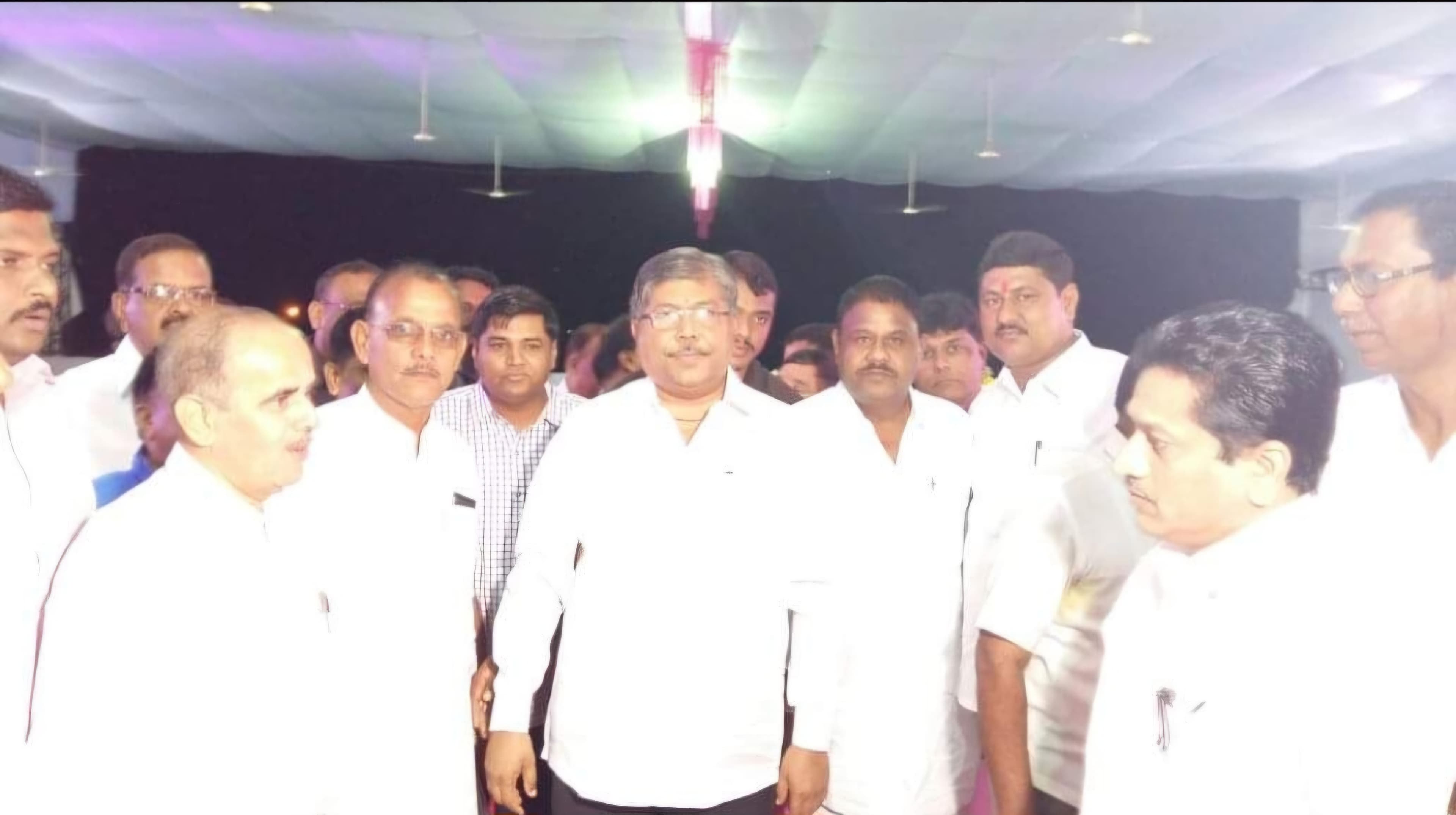 भाजप नेते चंद्रकांत पाटील यांच्यासोबत जनसभा